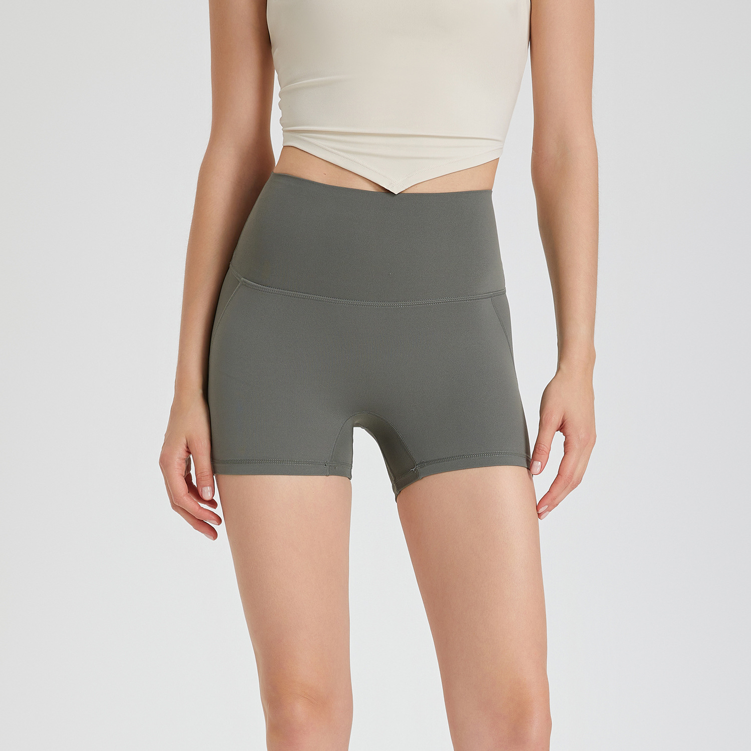 High waisted and buttocks lifted seamless sports shorts